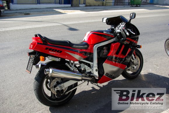 1992 suzuki gsx-r 1100 photo